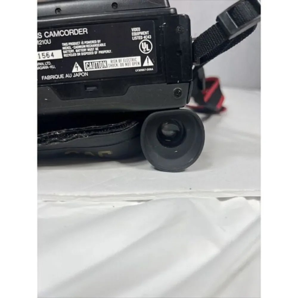JVC GR-AXM210U Camcorder Not‎ Tested Parts Only